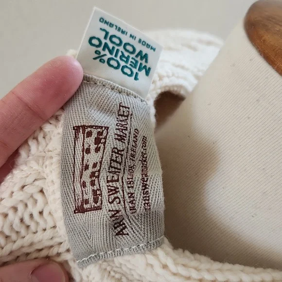 Aran Sweater Market Hooded Shawl Scarf - Picture 5 of 5